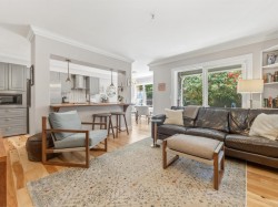 103-2110 York Avenue  Vancouver, BC V6K 1C3
