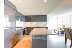 2808-6700 Dunblane Avenue Burnaby, BC V5H 0J3