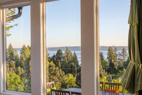 4778 Meadfeild Court, West Vancouver, BC 