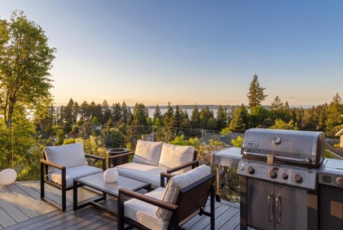 4778 Meadfeild Court, West Vancouver, BC 