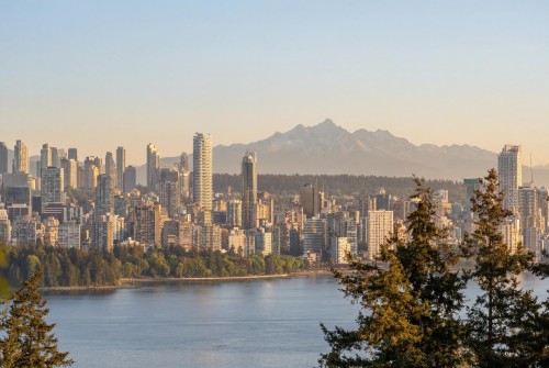 4778 Meadfeild Court, West Vancouver, BC 