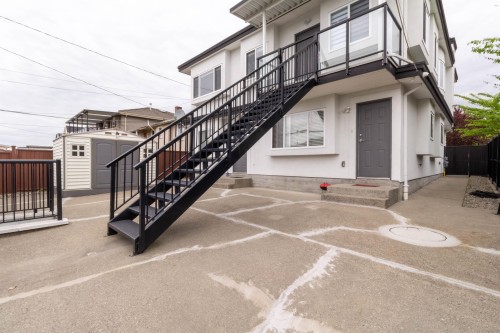 392 63Rd Avenue E, Vancouver, BC 