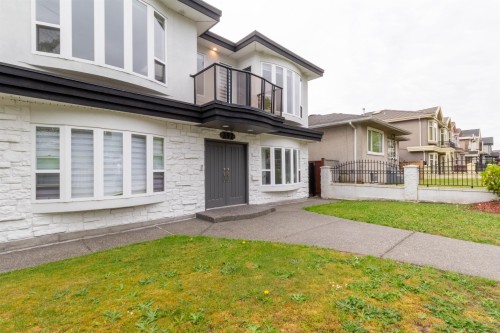 392 63Rd Avenue E, Vancouver, BC 