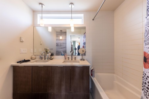 979 46Th Avenue W, Vancouver, BC 