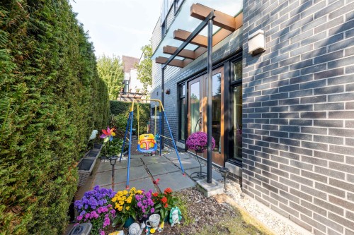979 46Th Avenue W, Vancouver, BC 