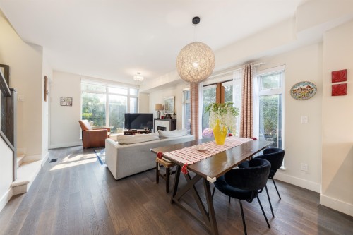 979 46Th Avenue W, Vancouver, BC 