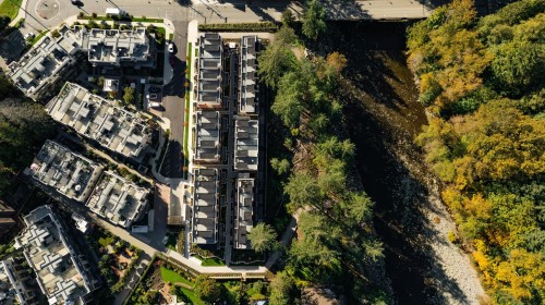 110-2050 Glenaire Drive  North Vancouver, BC V7P 1Y3