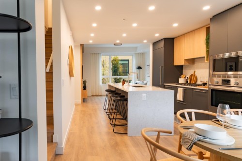 110-2050 Glenaire Drive, North Vancouver, BC 