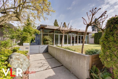 4883 College Highroad, Vancouver, BC 