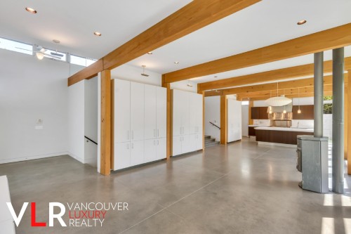 4883 College Highroad, Vancouver, BC 