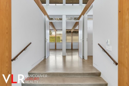 4883 College Highroad, Vancouver, BC 
