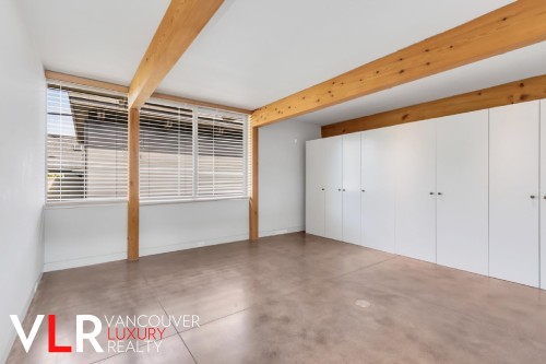 4883 College Highroad, Vancouver, BC 