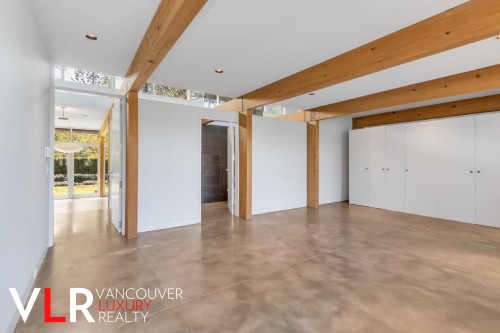 4883 College Highroad, Vancouver, BC 