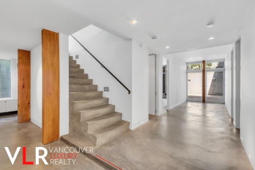 4883 College Highroad, Vancouver, BC 