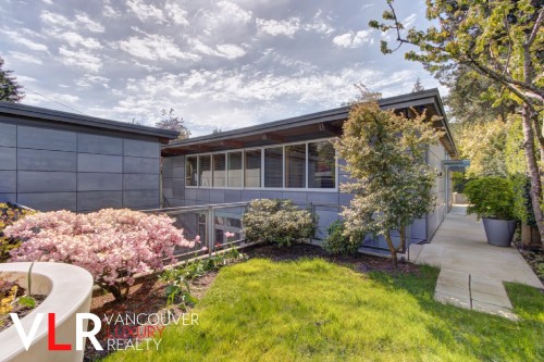 4883 College Highroad, Vancouver, BC 