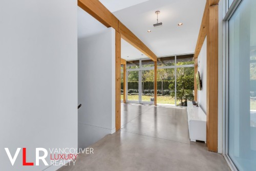 4883 College Highroad, Vancouver, BC 