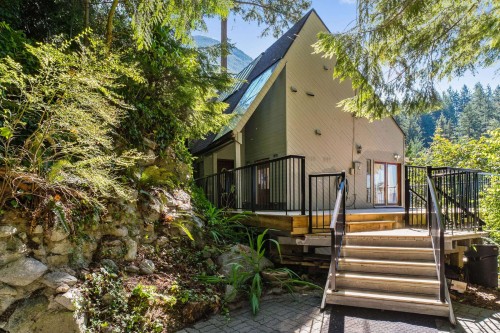 430 Bayview Road  West Vancouver, BC V0N 2E0