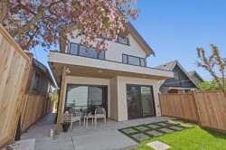 2-625 24th Avenue E Vancouver, BC V5V 2A3