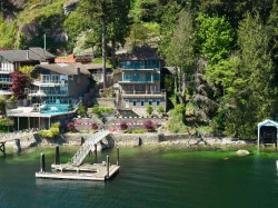 4793 Strathcona Road  North Vancouver, BC V7G 1G9