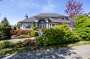 3022 Plateau Boulevard, Coquitlam, BC 