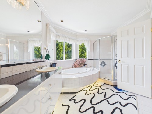 3022 Plateau Boulevard, Coquitlam, BC 