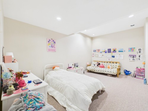 3022 Plateau Boulevard, Coquitlam, BC 