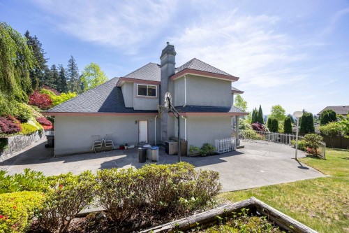 3022 Plateau Boulevard, Coquitlam, BC 