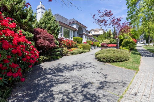 3022 Plateau Boulevard, Coquitlam, BC 