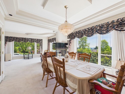 3022 Plateau Boulevard, Coquitlam, BC 