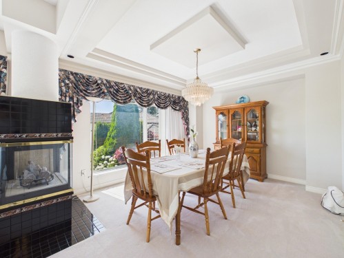 3022 Plateau Boulevard, Coquitlam, BC 