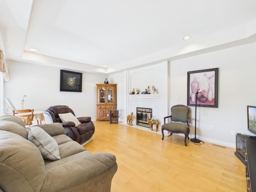 3022 Plateau Boulevard, Coquitlam, BC 