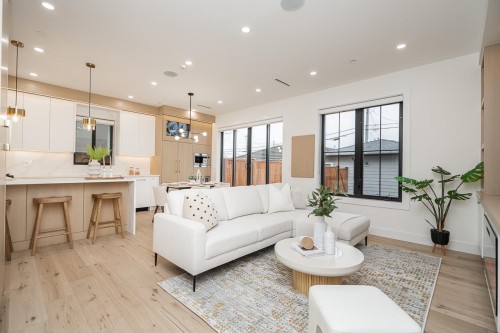 2-150 51St Avenue E, Vancouver, BC 