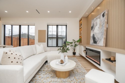 2-150 51St Avenue E, Vancouver, BC 