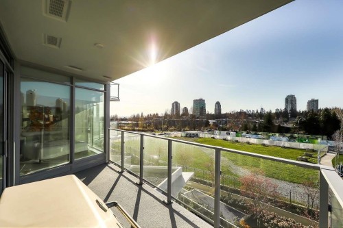 303-7683 Park Crescent, Burnaby, BC 
