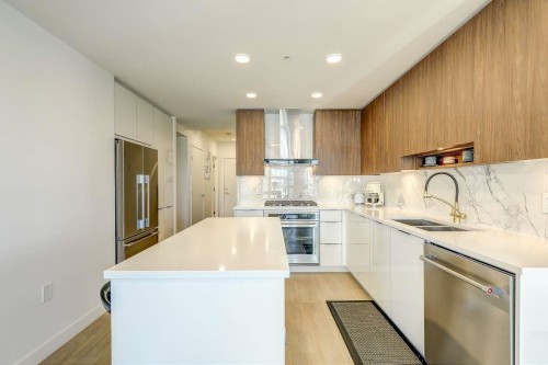 303-7683 Park Crescent, Burnaby, BC 