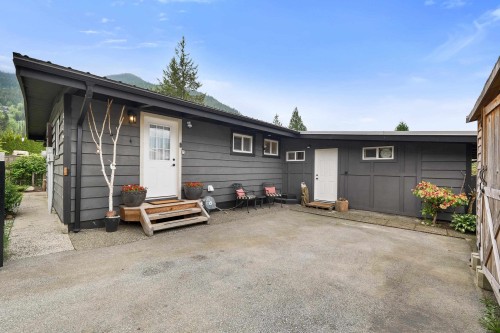 624 Lower Crescent, Britannia Beach, BC 