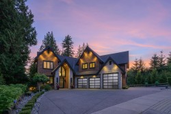 10043 246b Street Maple Ridge, BC V2W 0H1