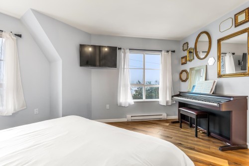 204-815 First Street, New Westminster, BC 