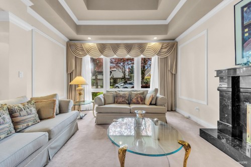 7591 Tweedsmuir Avenue, Richmond, BC 
