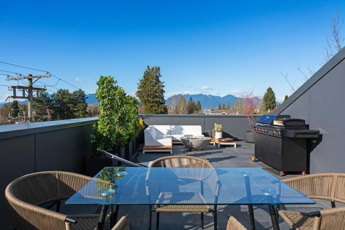 692 29Th Avenue W, Vancouver, BC 