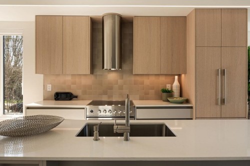 692 29Th Avenue W, Vancouver, BC 
