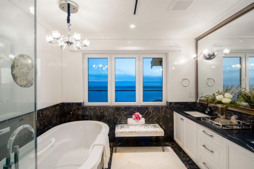 2426 Halston Court, West Vancouver, BC 
