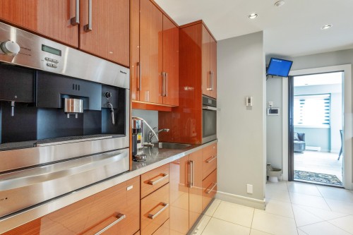 4468 1St Avenue W, Vancouver, BC 