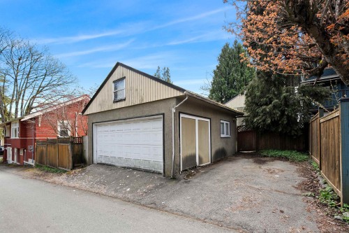 905 23Rd Avenue W, Vancouver, BC 