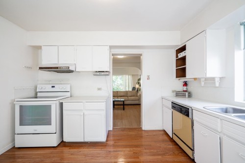 2720 24Th Avenue W, Vancouver, BC 