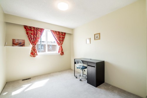2720 24Th Avenue W, Vancouver, BC 