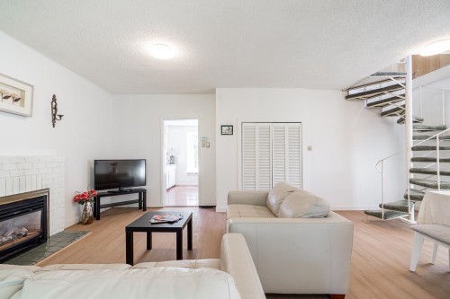 2720 24Th Avenue W, Vancouver, BC 