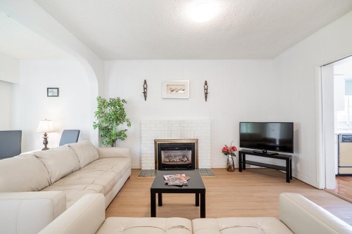 2720 24Th Avenue W, Vancouver, BC 