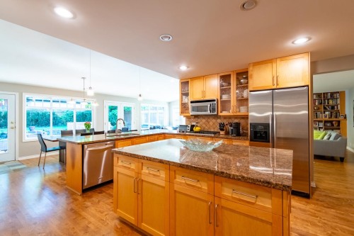 4176 King Edward Avenue W, Vancouver, BC 