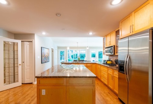 4176 King Edward Avenue W, Vancouver, BC 